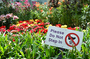 Image showing Please do not step in sign in Gardens by the Bay