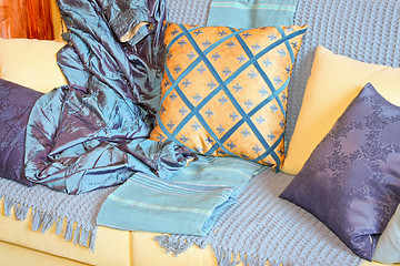 Image showing Blanket and pillows