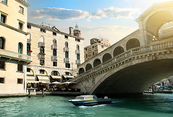 Image showing Rialto bridge in Venice