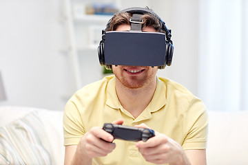 Image showing man in virtual reality headset with controller