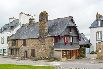 Image showing old house in Le Faou
