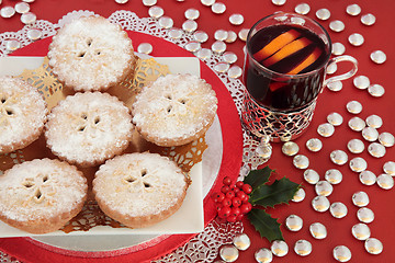 Image showing Mince Pies and Mulled Wine