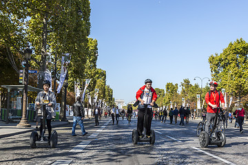 Image showing Segways - Journee Sans Voiture, Paris 2015