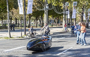 Image showing Futuristic Velocar - Journee Sans Voiture, Paris 2015