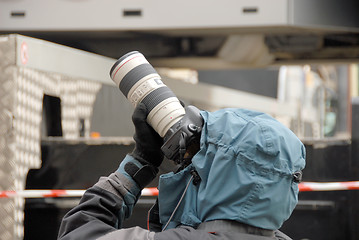 Image showing man doing photo