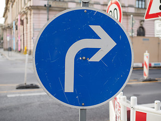 Image showing Turn right sign