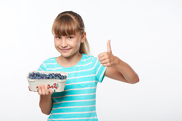 Image showing Smiling elementary school age girl