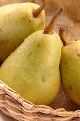 Image showing bartlett pears vertical close