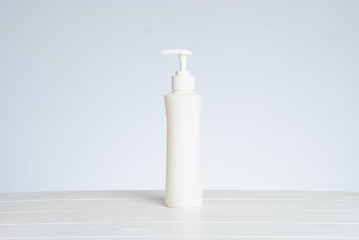 Image showing Pumper dispenser of shampoo ,soap baht
