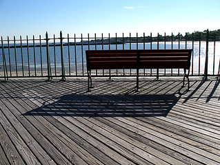 Image showing bench