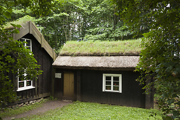 Image showing small side-cottage