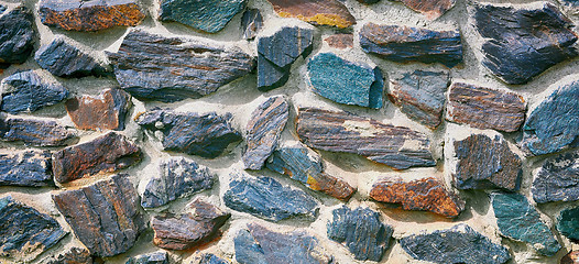 Image showing The texture in the form of a wall of colored quartz