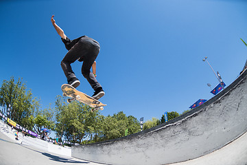 Image showing Joao Santos during the DC Skate Challenge