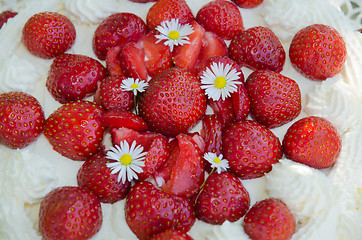 Image showing Strawberry cake closeup