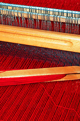 Image showing Loom and thread