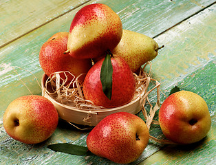 Image showing Yellow and Red Pears