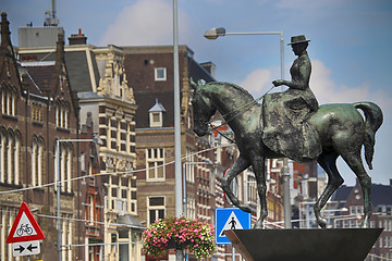 Image showing The equestrian statue of Queen Wilhelmina in Amsterdam