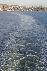 Image showing Ship leaving Oslo