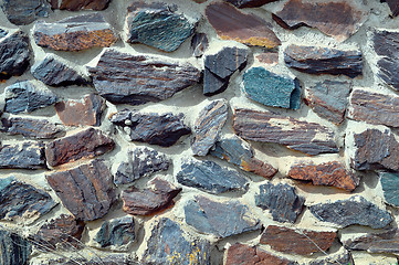 Image showing The texture in the form of a wall of colored quartz