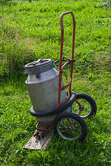 Image showing The can on a wheelbarrow.