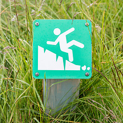 Image showing Green square sign - Warning for risk of falling