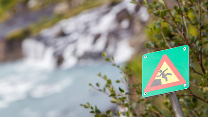 Image showing Green square sign - Warning for risk of falling