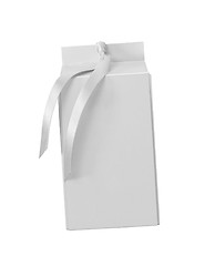 Image showing gift box with attached bow