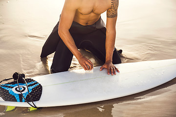 Image showing Getting ready for surf