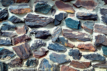 Image showing The texture in the form of a wall of colored quartz