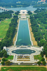 Image showing Abraham Lincoln and WWII memorial in Washington, DC