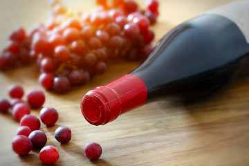 Image showing Bottle of wine and grape 