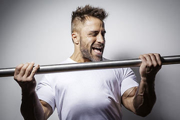 Image showing bearded bodybuilding man