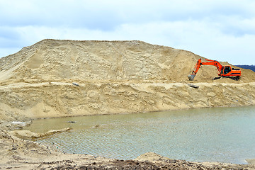 Image showing Working digger in a quarry produces sand