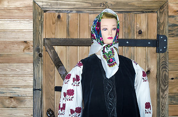Image showing The ancient national costume on a mannequin.