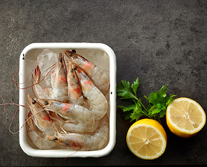 Image showing bowl of fresh raw prawns