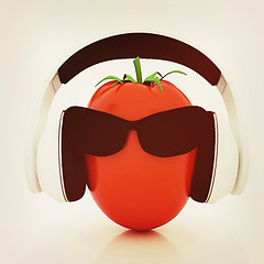 Image showing tomato with sun glass and headphones front \