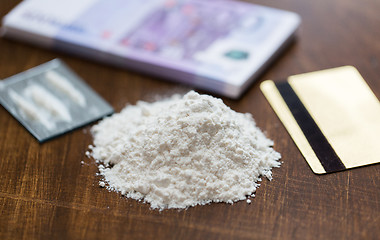 Image showing close up of crack cocaine drug dose and money