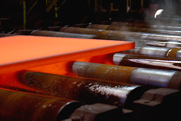 Image showing hot plate on conveyor