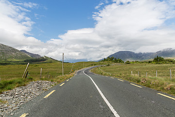 Image showing asphalt road at connemara in ireland