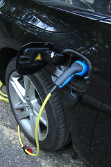 Image showing Hybrid car recharge