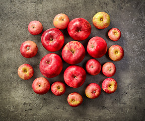 Image showing red apples on gray background