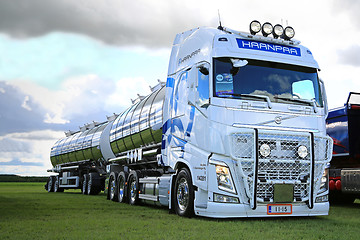 Image showing White Volvo FH for Bulk Transport on Power Truck Show