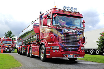 Image showing Shiny Magenta Scania Semi R500 Tank Truck 