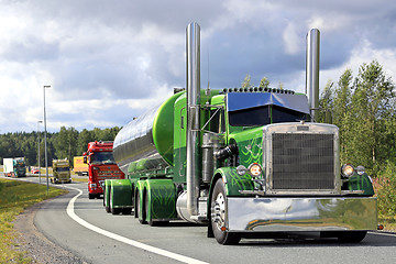 Image showing Green Peterbilt 359 in Truck Convoy 