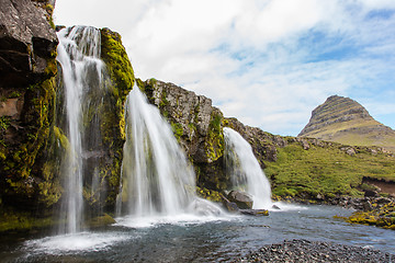 Image showing Kirkjufellsfoss waterfall near the Kirkjufell mountain