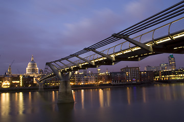 Image showing Millenium bridge at night