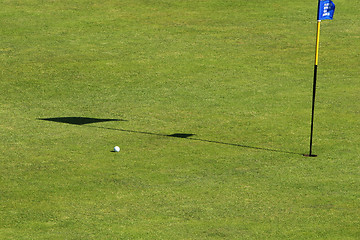 Image showing putt the hole