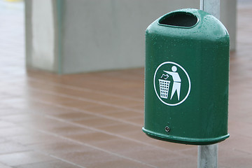 Image showing Trash bin