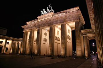 Image showing Brandenburg gate at night in Berlin, Germany