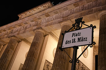 Image showing Brandenburg gate at night in Berlin, Germany